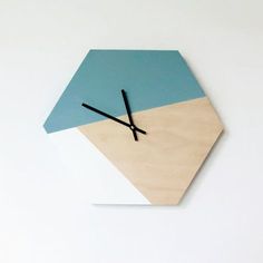 Acrylic Wall Clock  (Q)