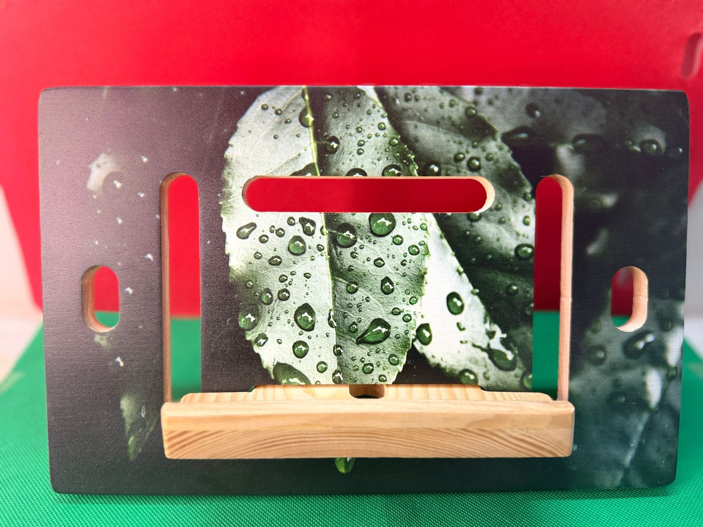 Patterned Tablet Holder (I)